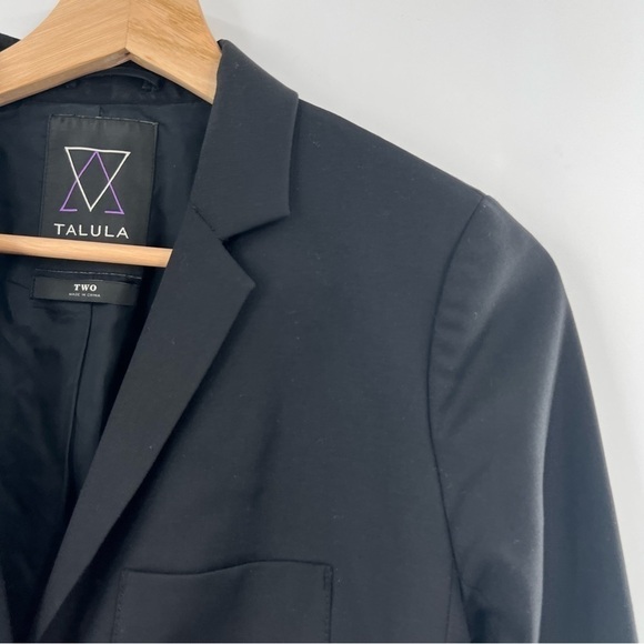 ARITZIA Talula black blazer size 2 - Picture 3 of 5